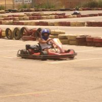 Karting, piste, pneus, personne, casque, vitesse